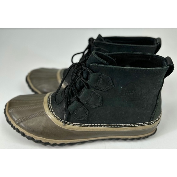 Sorel Out N About Boots, size 8 - Picture 6 of 9